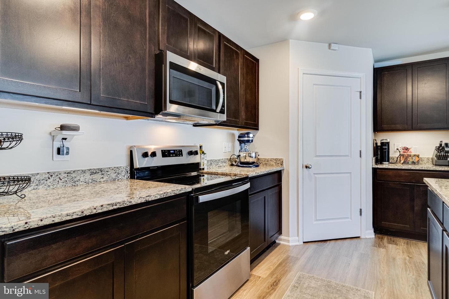 421 Mossy Grove Ln photo 13