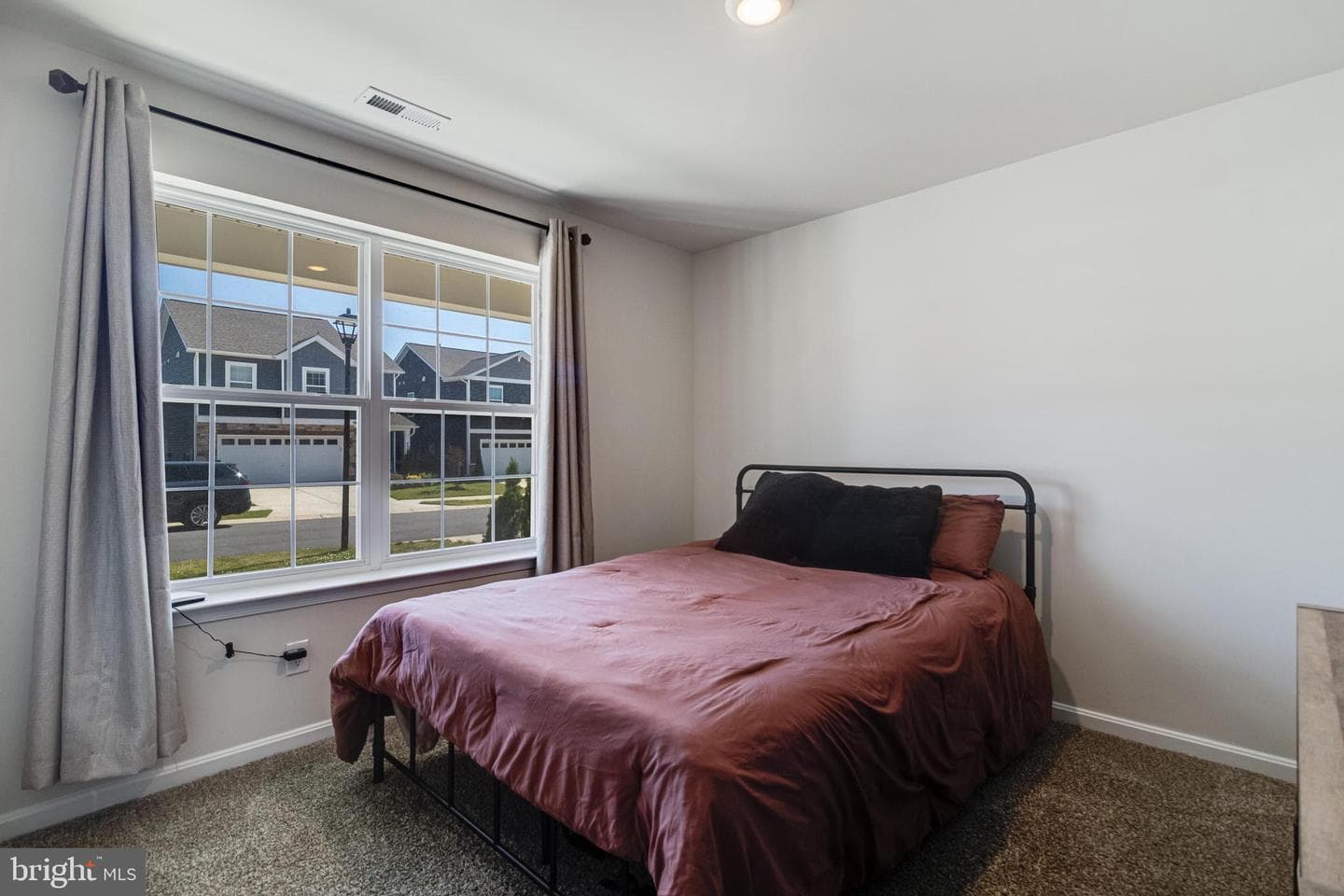 421 Mossy Grove Ln photo 25