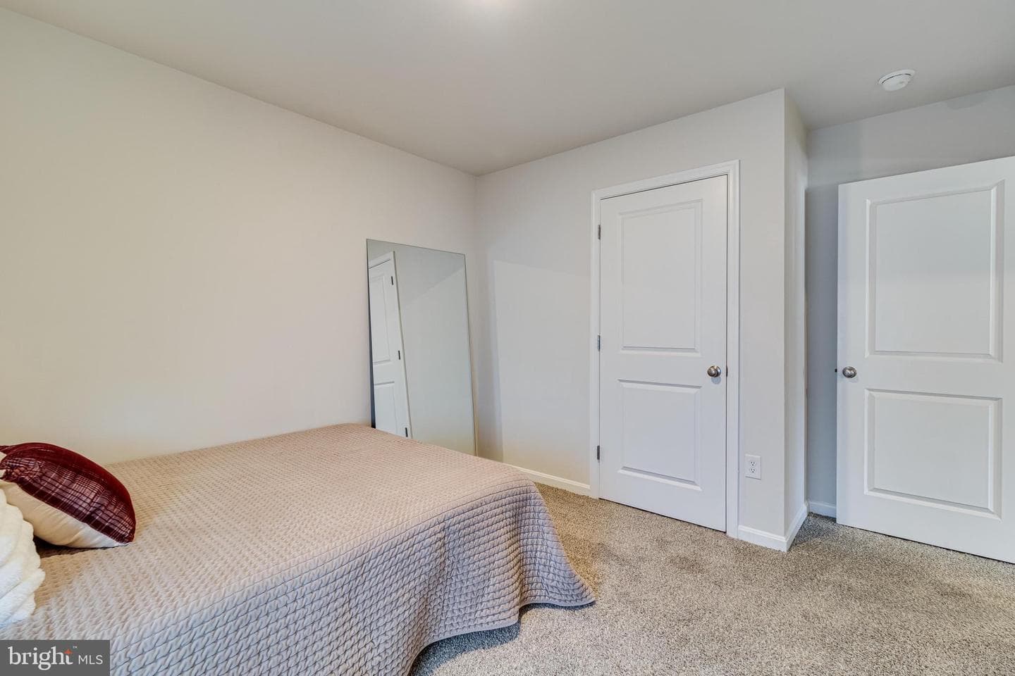 421 Mossy Grove Ln photo 28