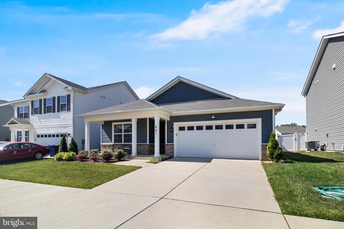 421 Mossy Grove Ln photo 3