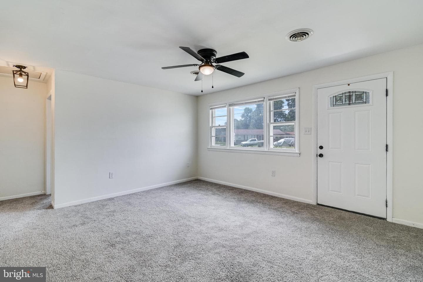 112 Bertha Circle photo 4
