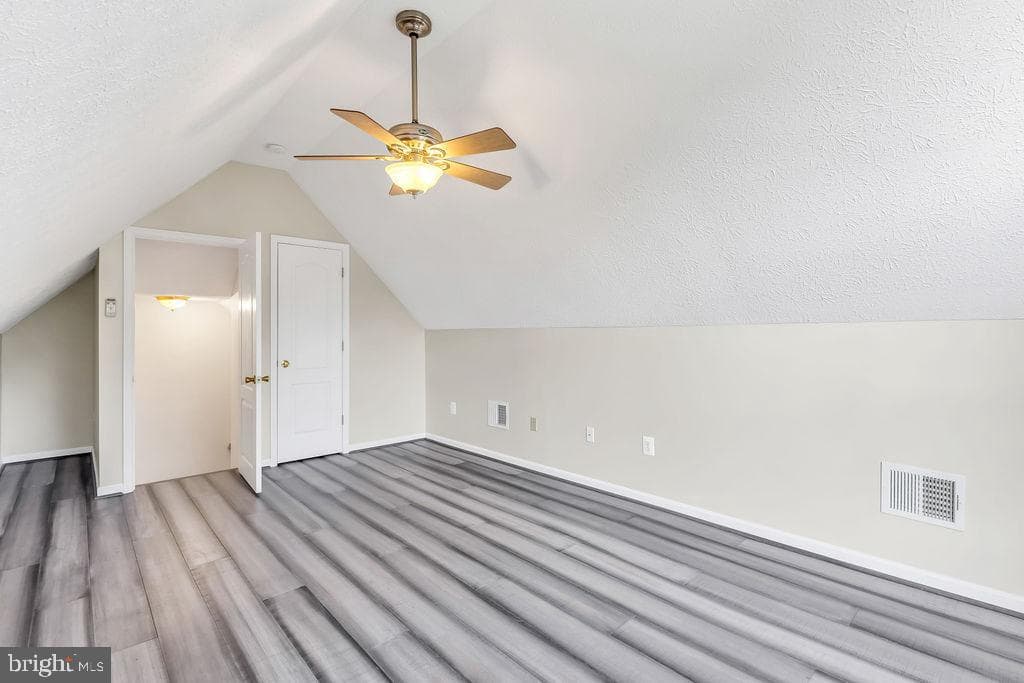 13100 Hillmeade Court photo 32
