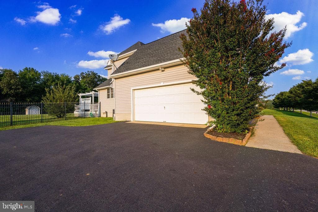 13100 Hillmeade Court photo 49