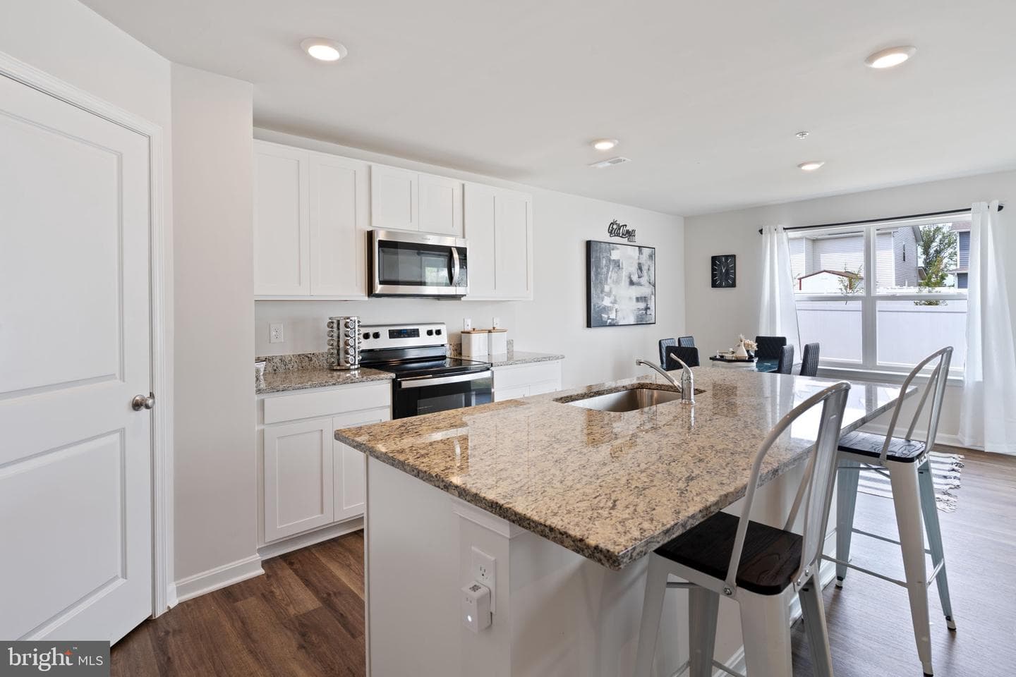 569 Fawn Meadow Lane photo 3