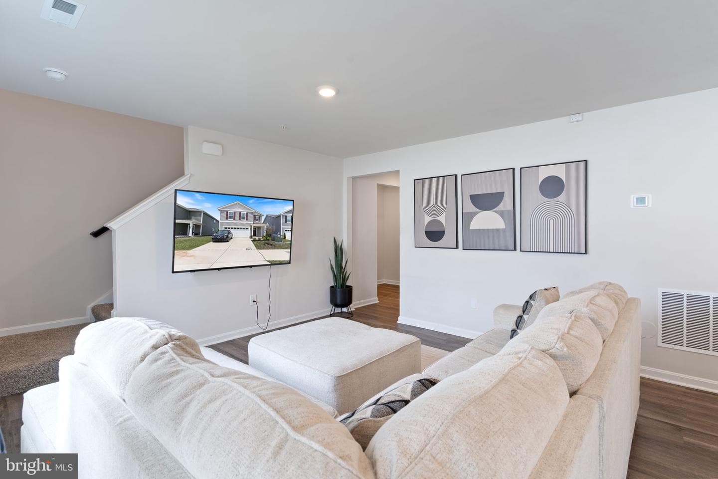 569 Fawn Meadow Lane photo 9