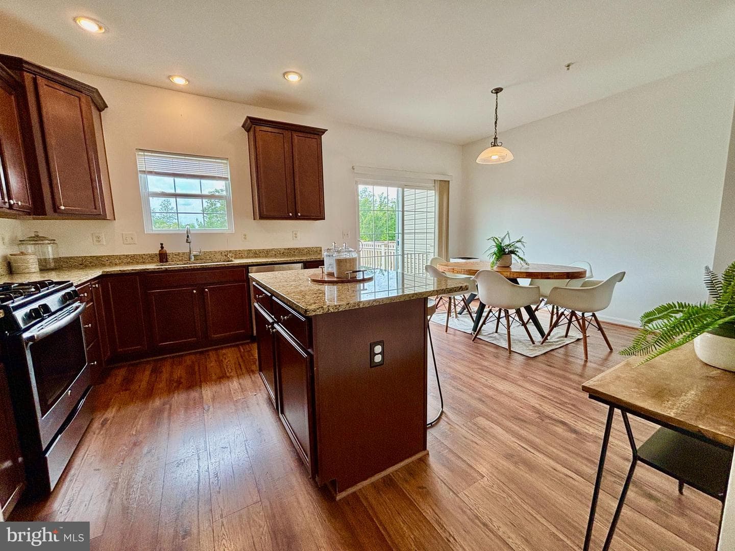 5323 Rockingham Place photo 13