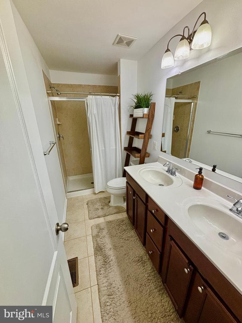 5323 Rockingham Place photo 21