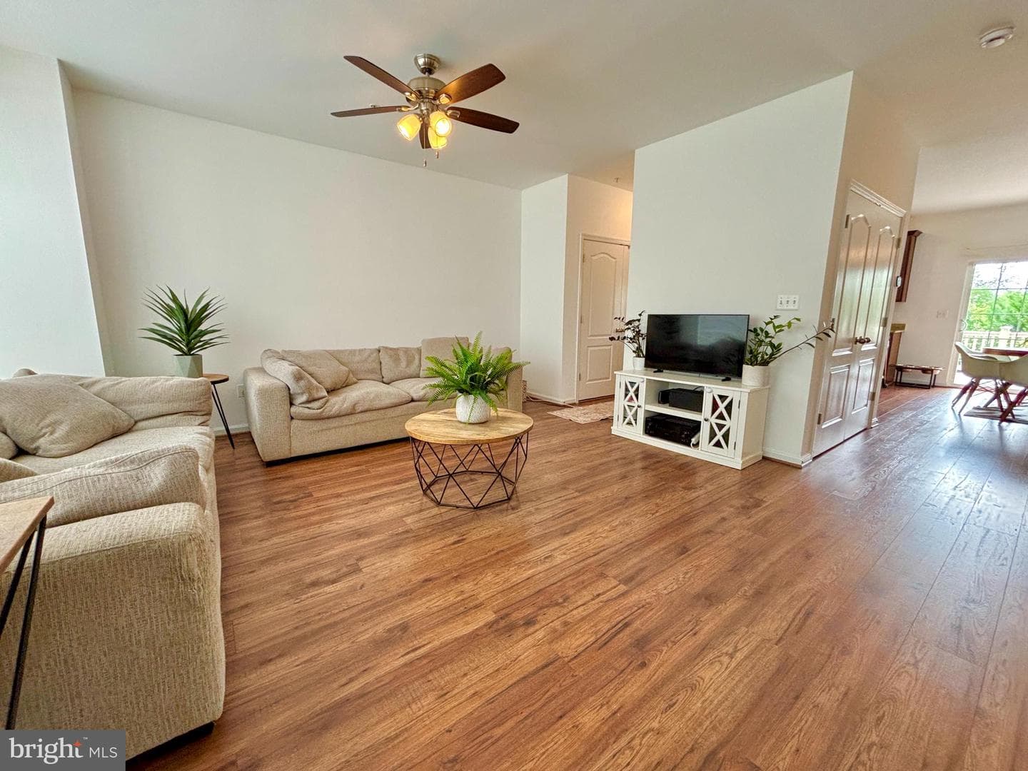 5323 Rockingham Place photo 9