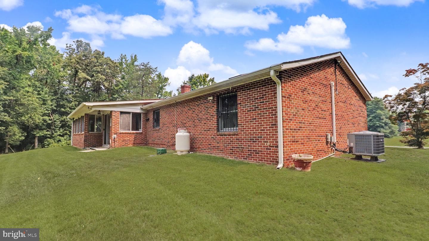 6875 Myers Drive photo 20
