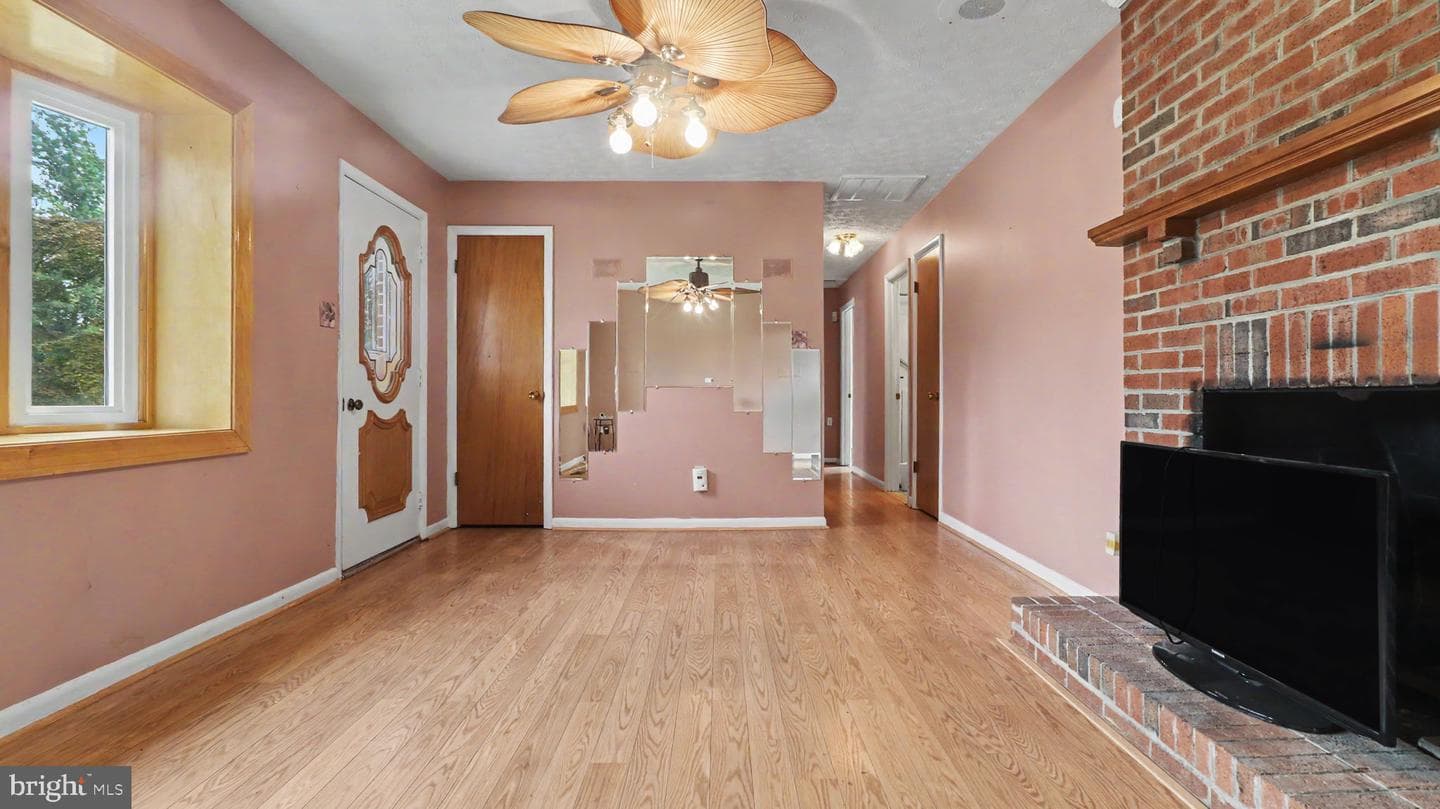 6875 Myers Drive photo 3
