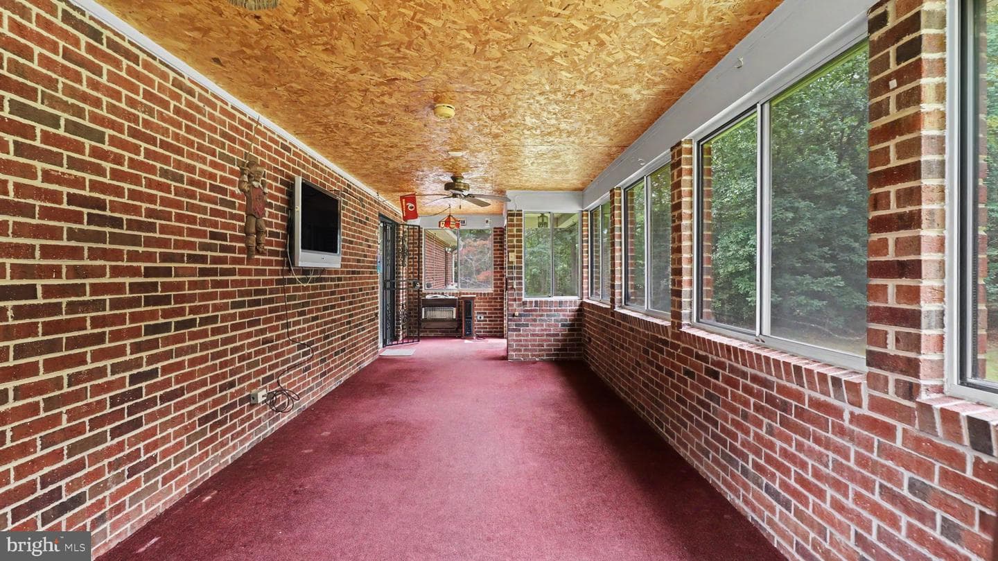 6875 Myers Drive photo 8