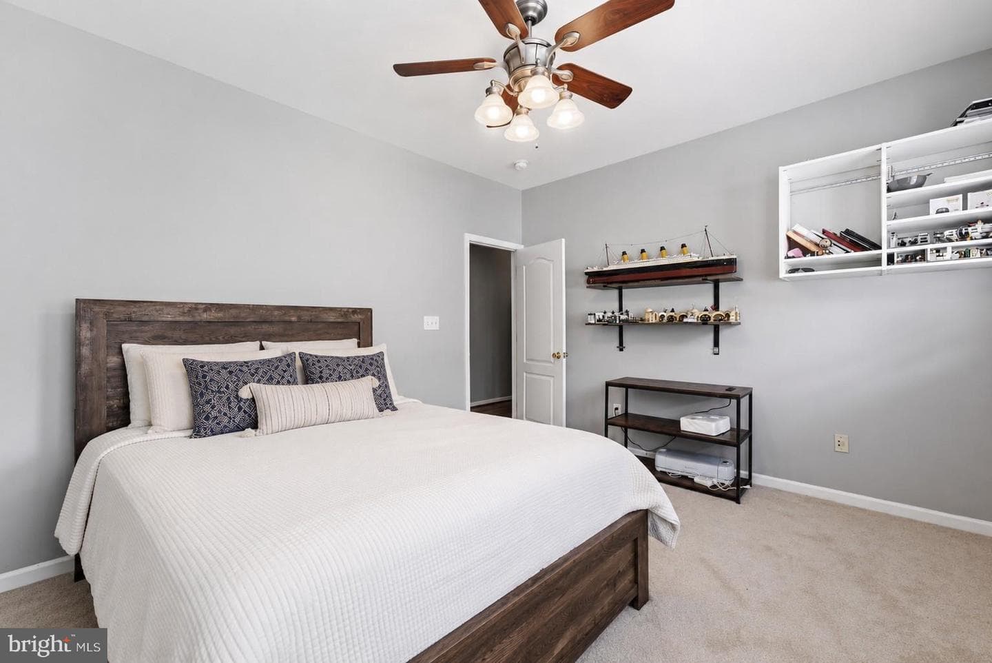 1 Rivers Edge Terrace photo 17