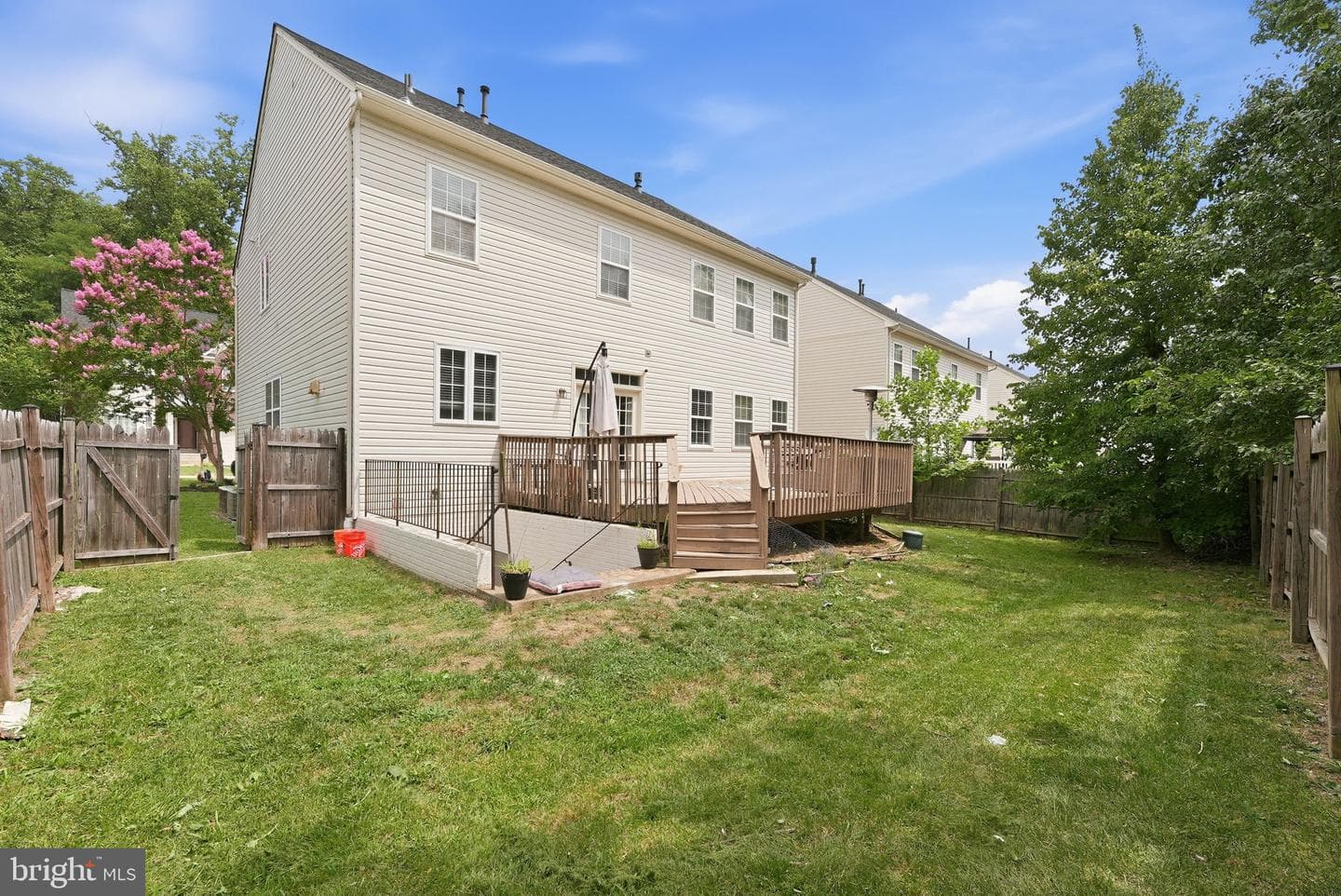 1 Rivers Edge Terrace photo 34