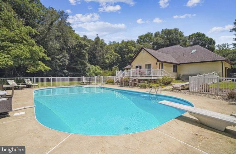 13550 Forest Place photo 2