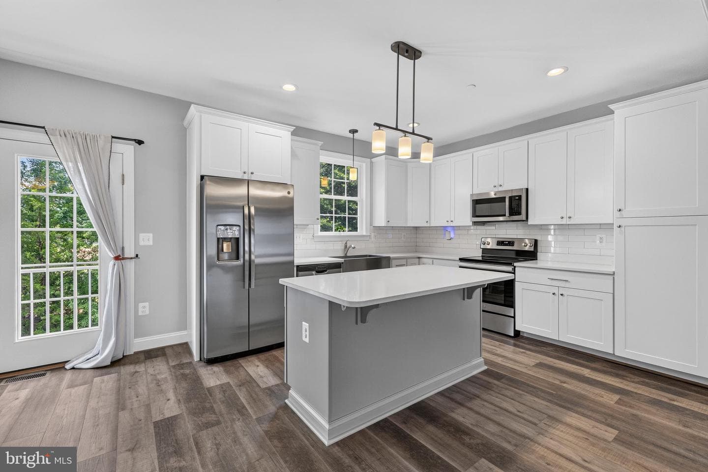 1038 Rye Drive photo 2