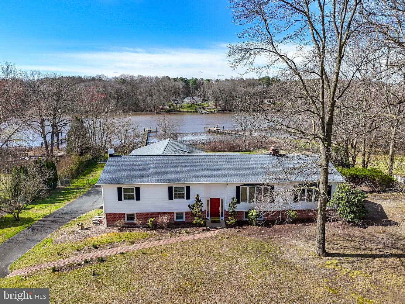 23079 Tuckahoe Springs Drive photo 2