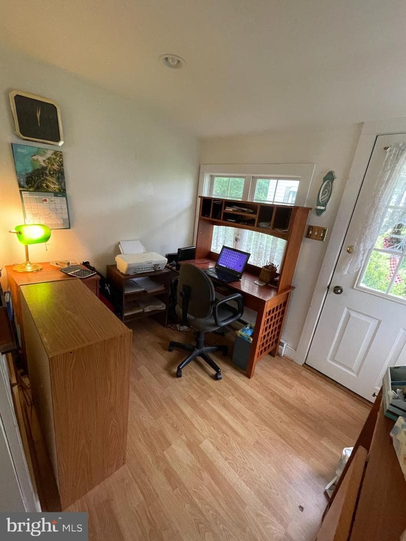 123 Bloomingdale Avenue photo 16