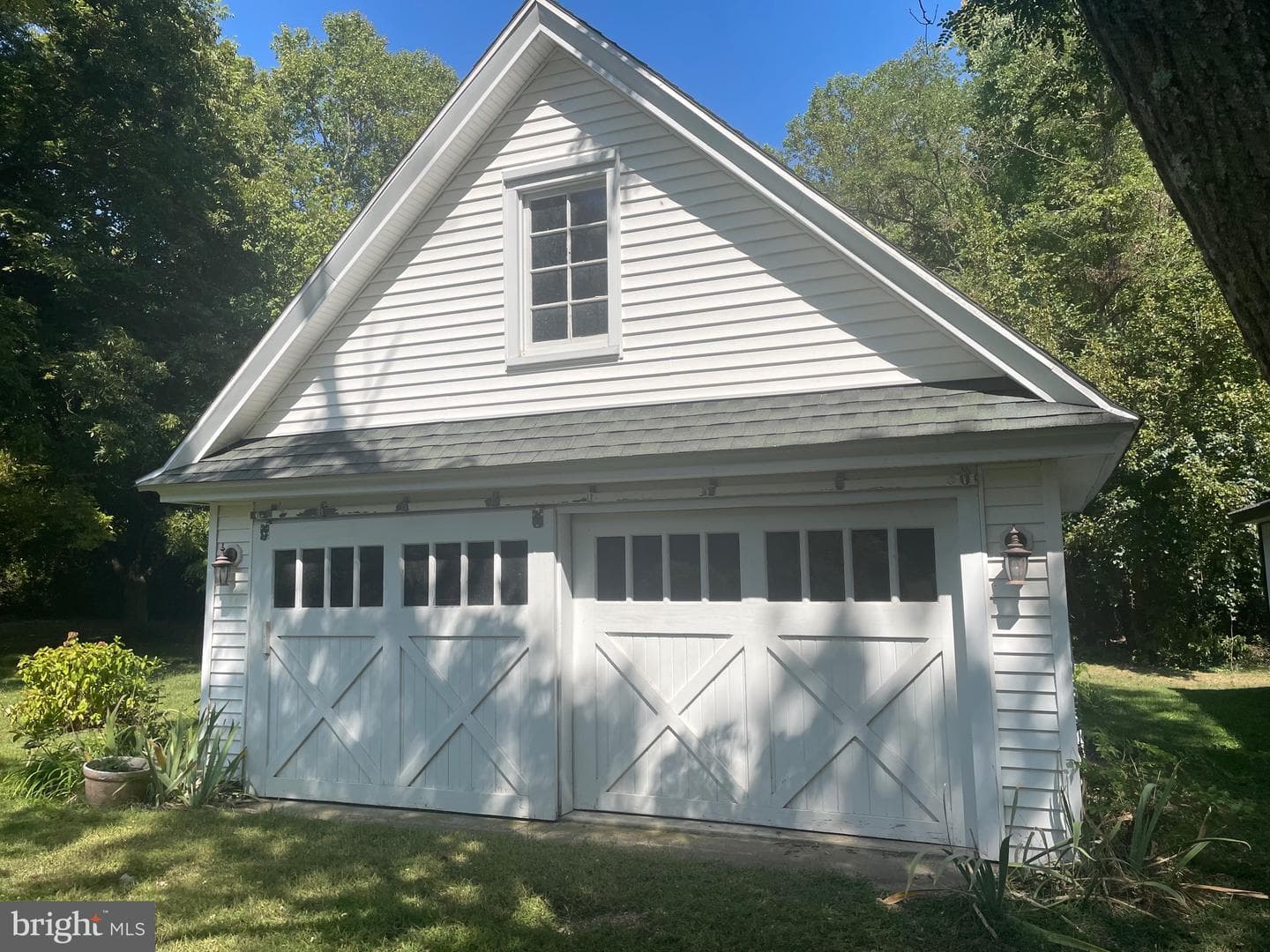 123 Bloomingdale Avenue photo 23