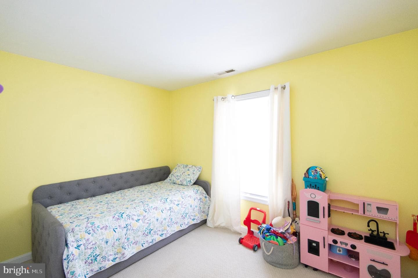 106 Noble Avenue photo 16