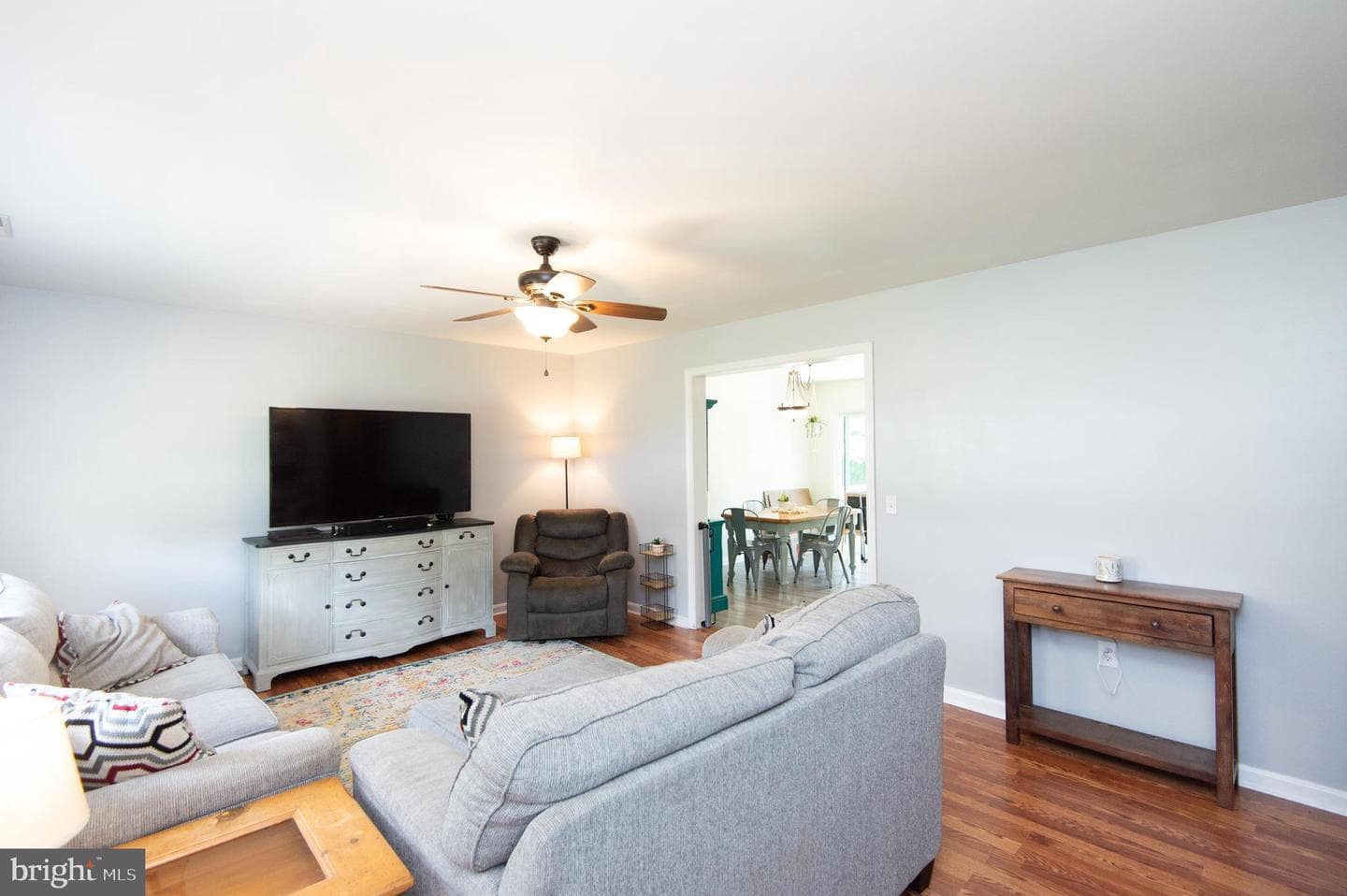106 Noble Avenue photo 3