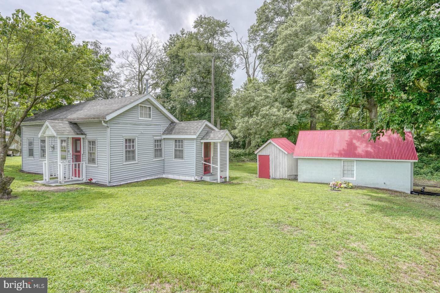 6140 Laurel Grove Road photo 2