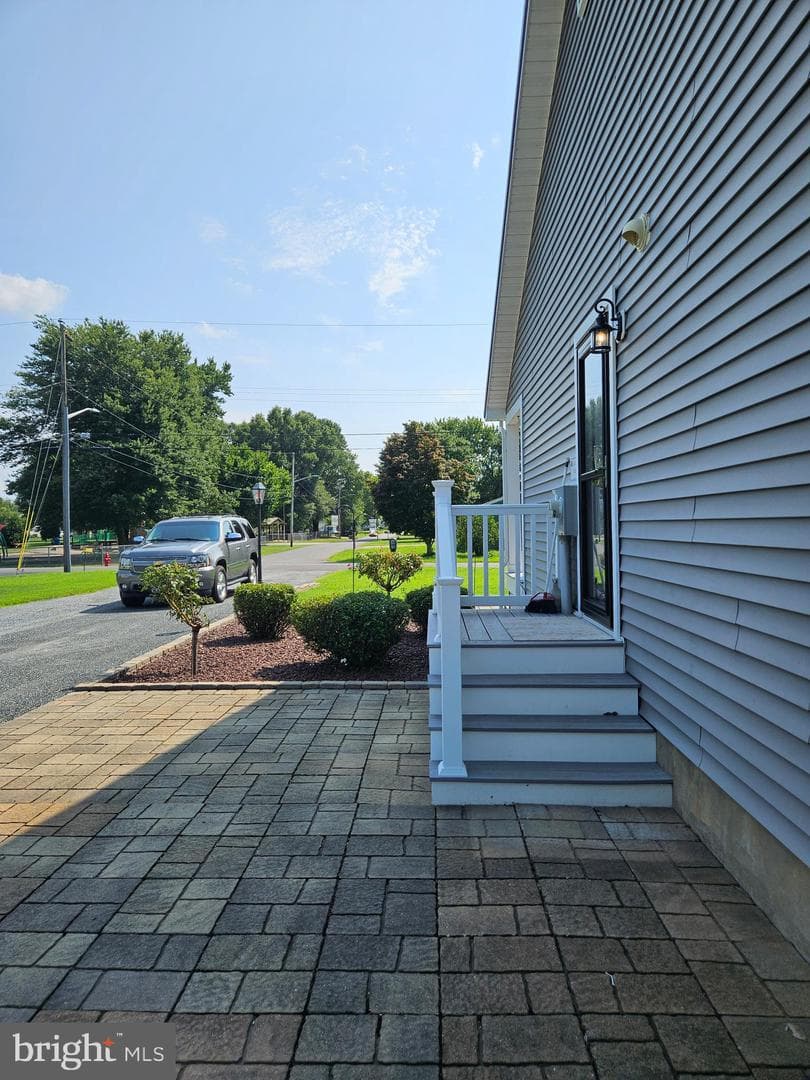500 Bernard Avenue photo 38