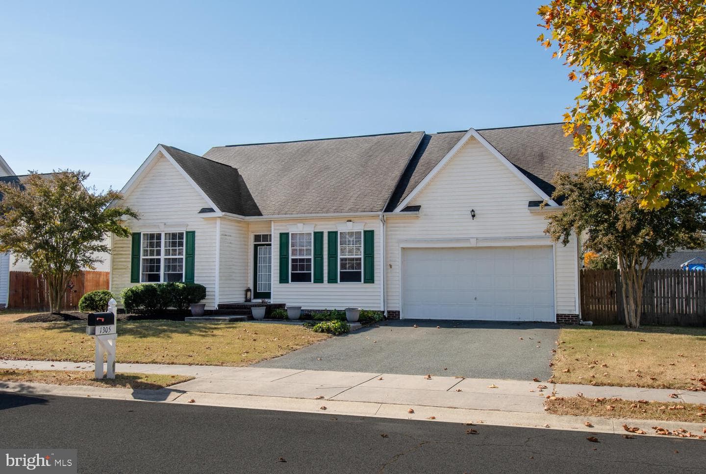 1305 Trice Meadows Circle photo 2