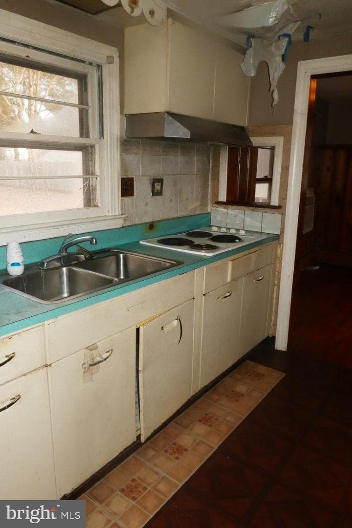 707 Camp Road photo 11