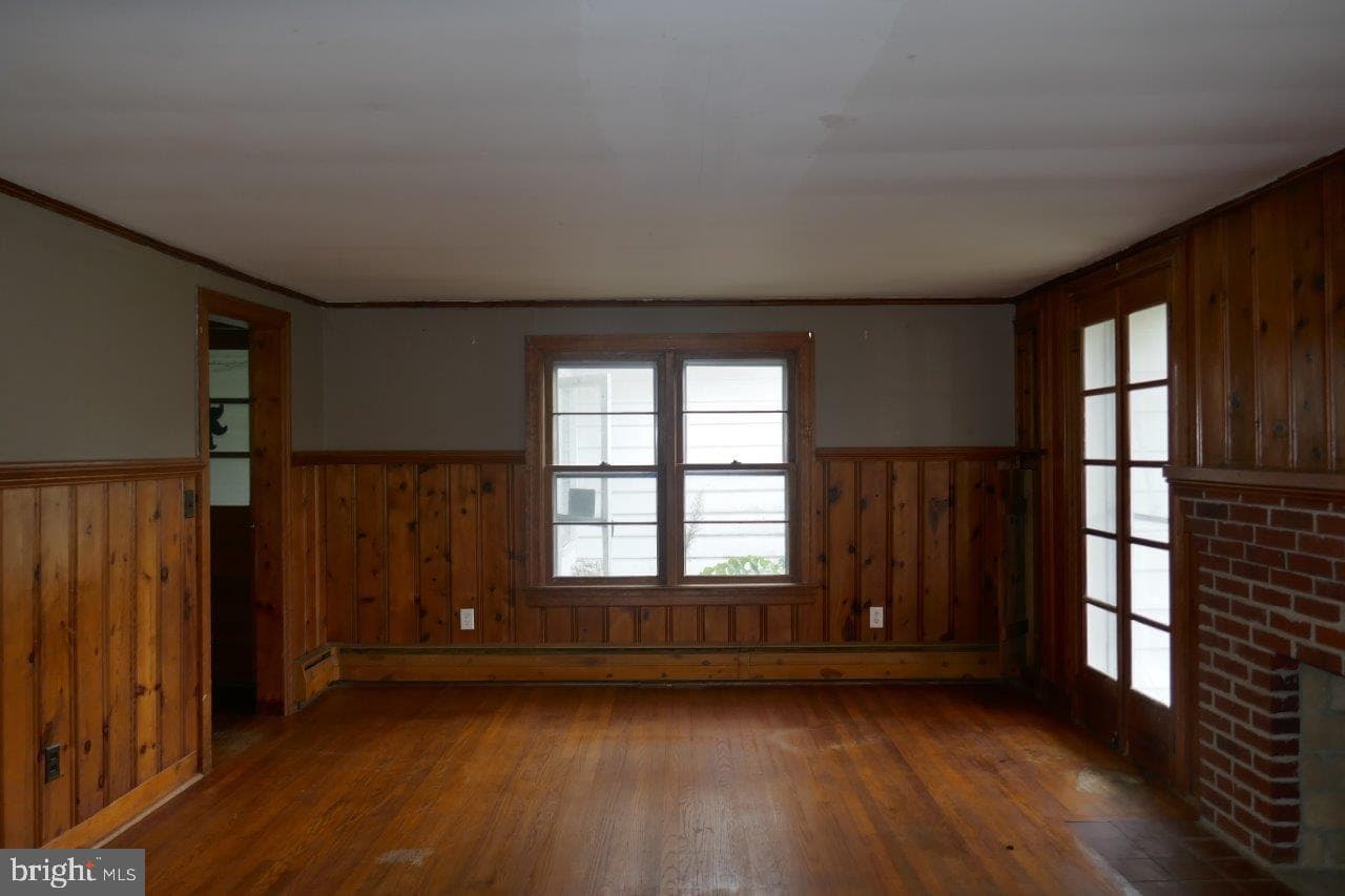 707 Camp Road photo 2