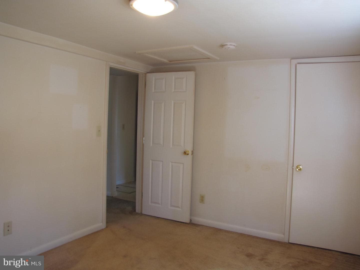 213 Central Avenue photo 16