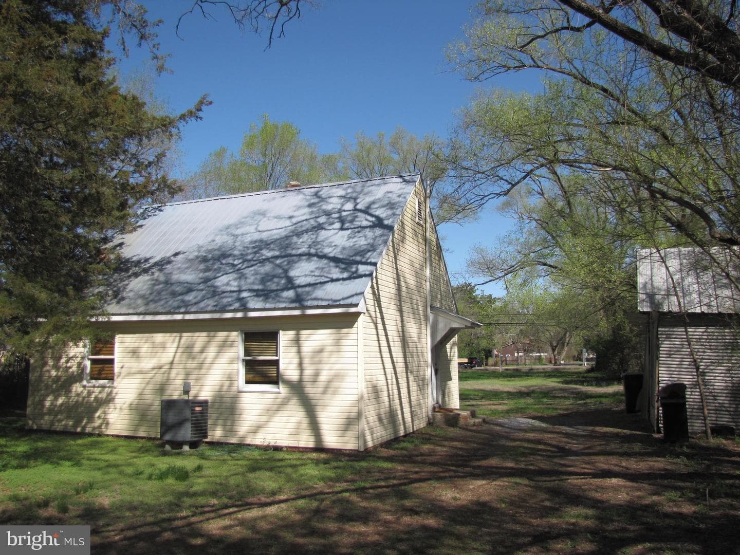 213 Central Avenue photo 4