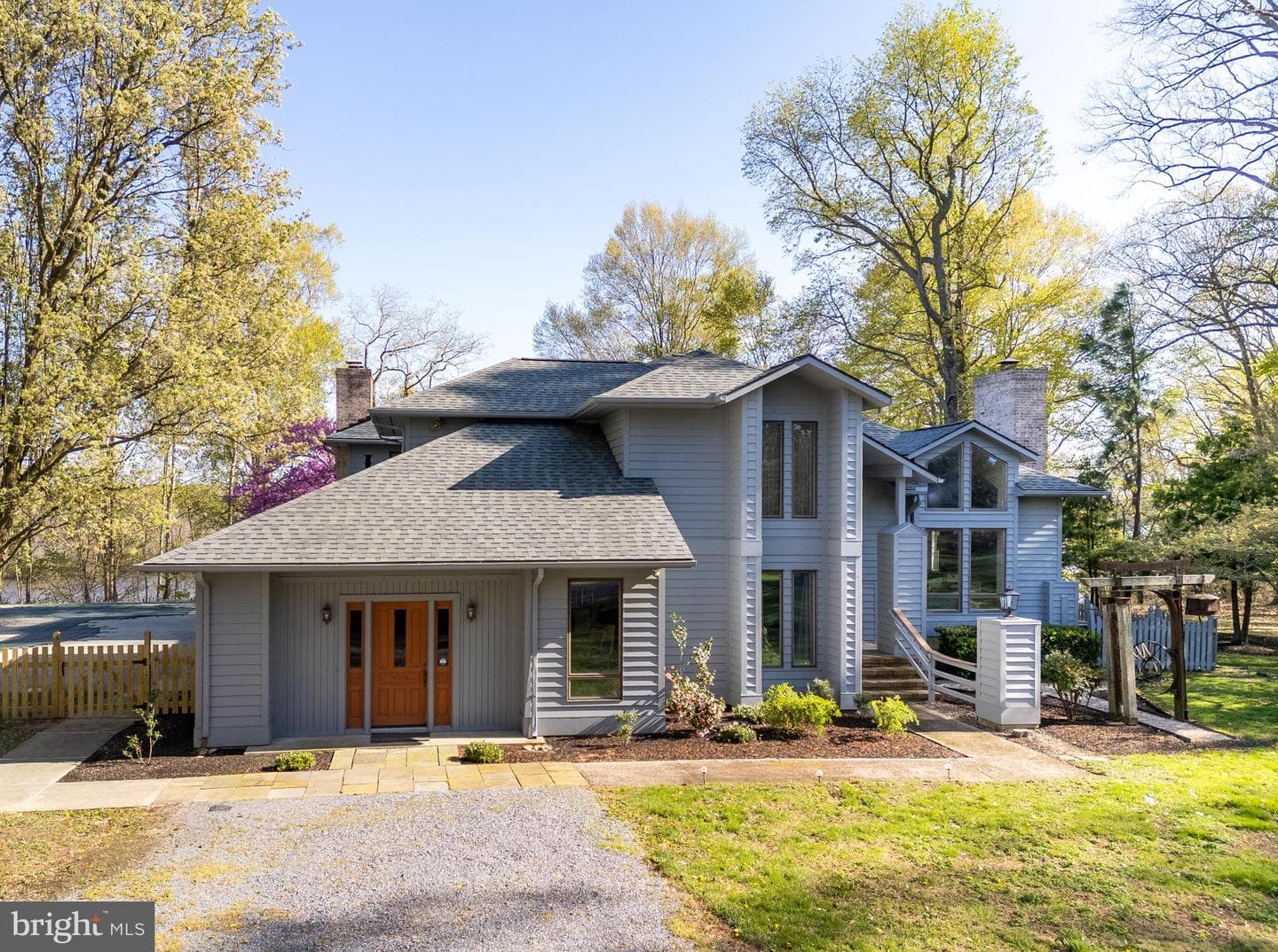 8816 Dorothy Lane photo 1