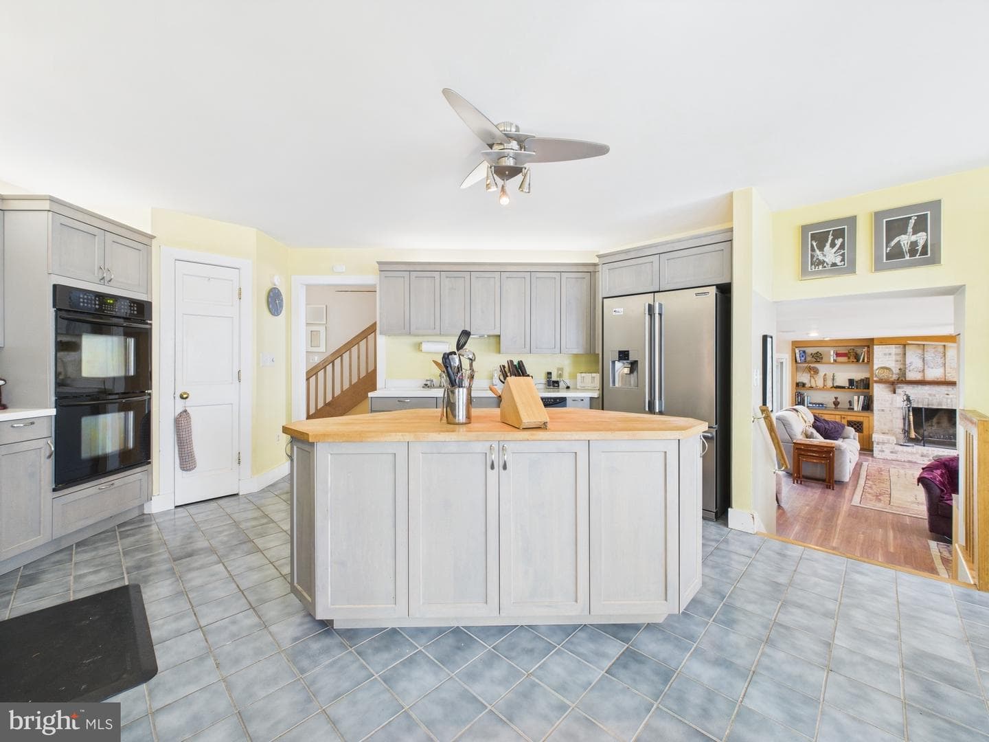 8816 Dorothy Lane photo 12