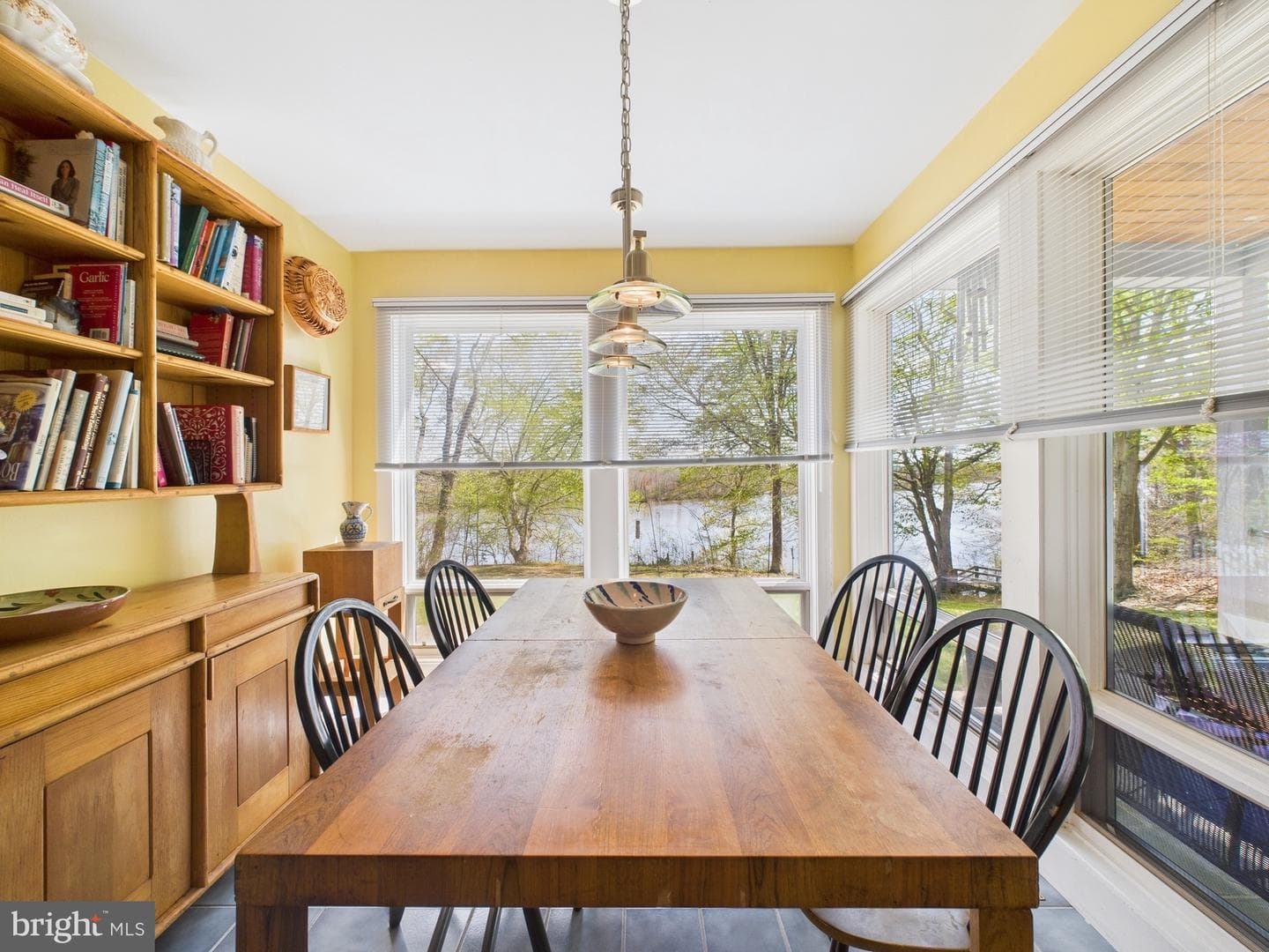 8816 Dorothy Lane photo 16
