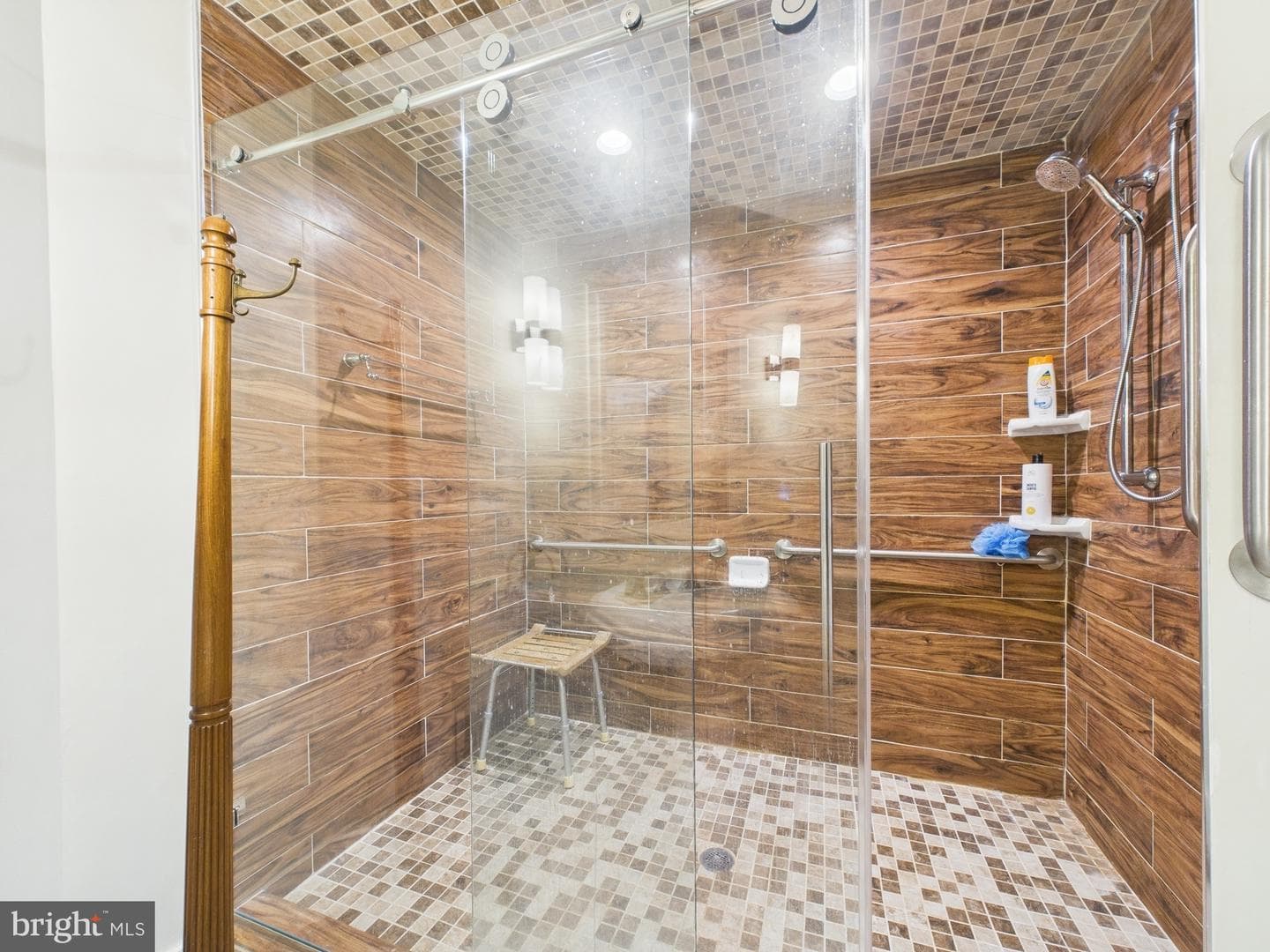 8816 Dorothy Lane photo 28