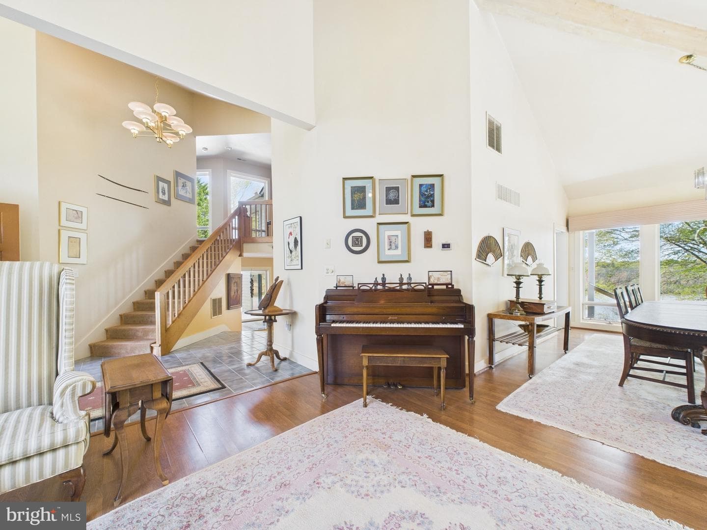 8816 Dorothy Lane photo 6