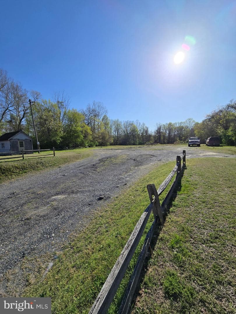 3880 Laurel Grove Road photo 8
