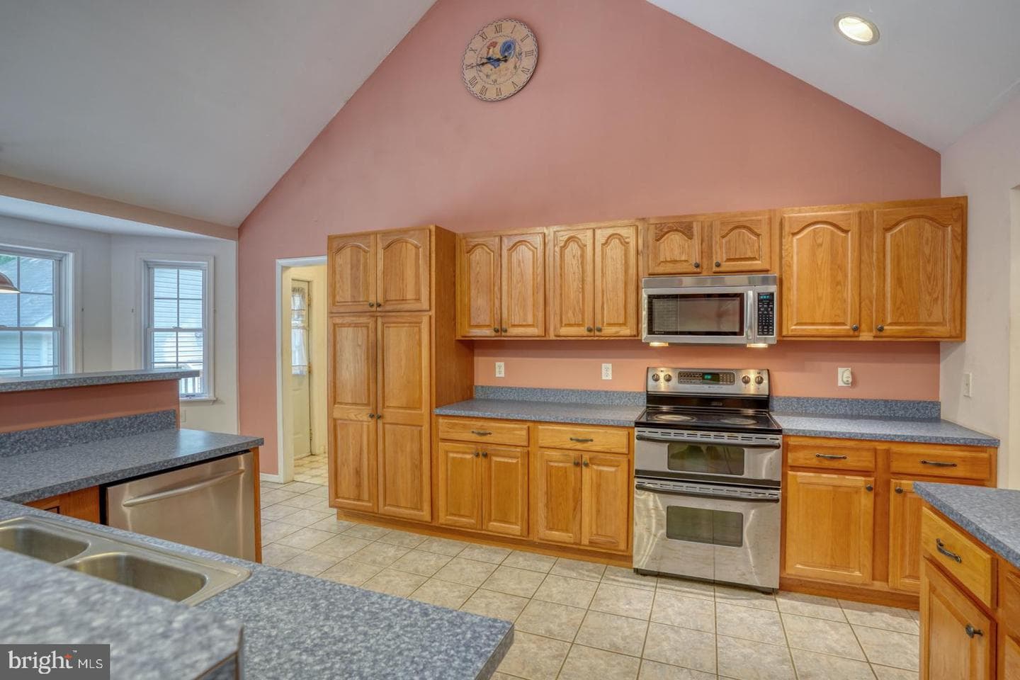 14462 Poplar Street photo 32