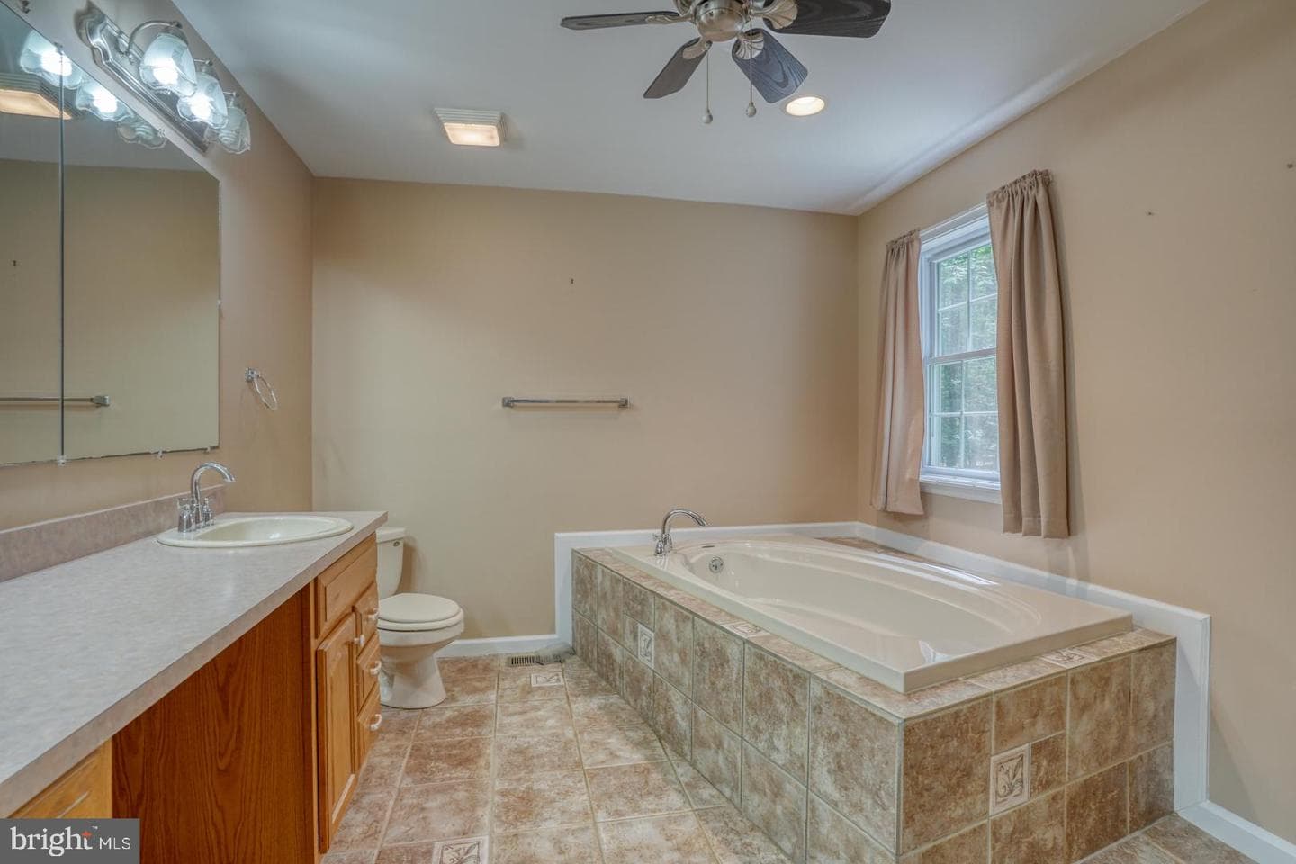 14462 Poplar Street photo 43