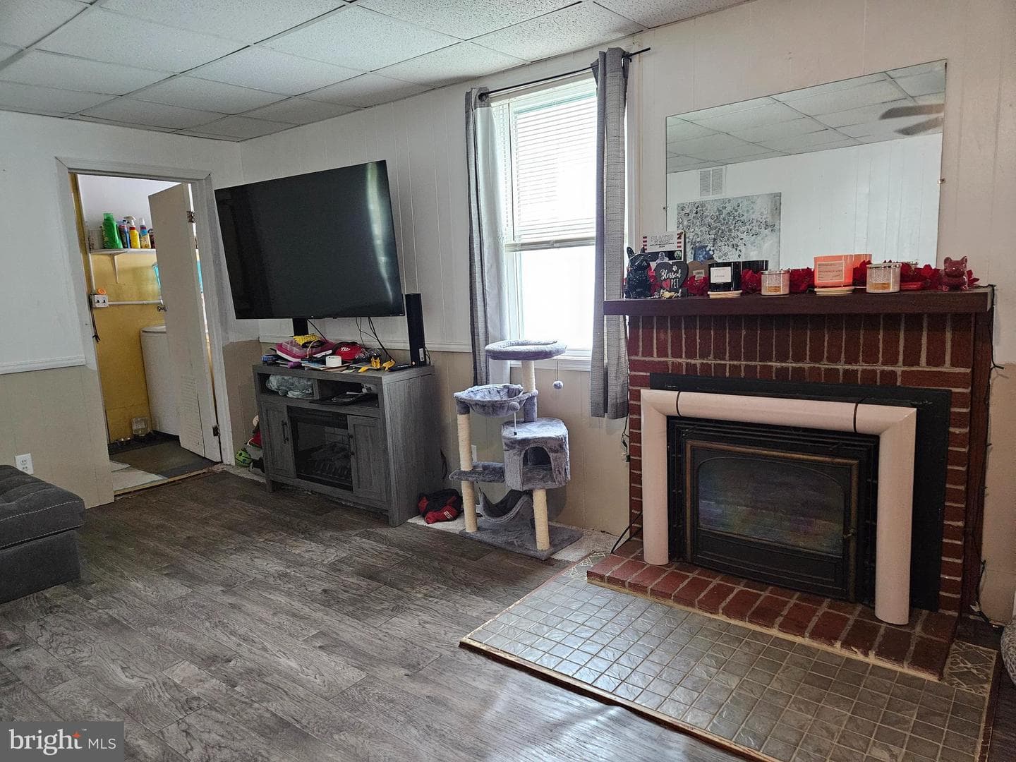 116 Maple Avenue photo 4