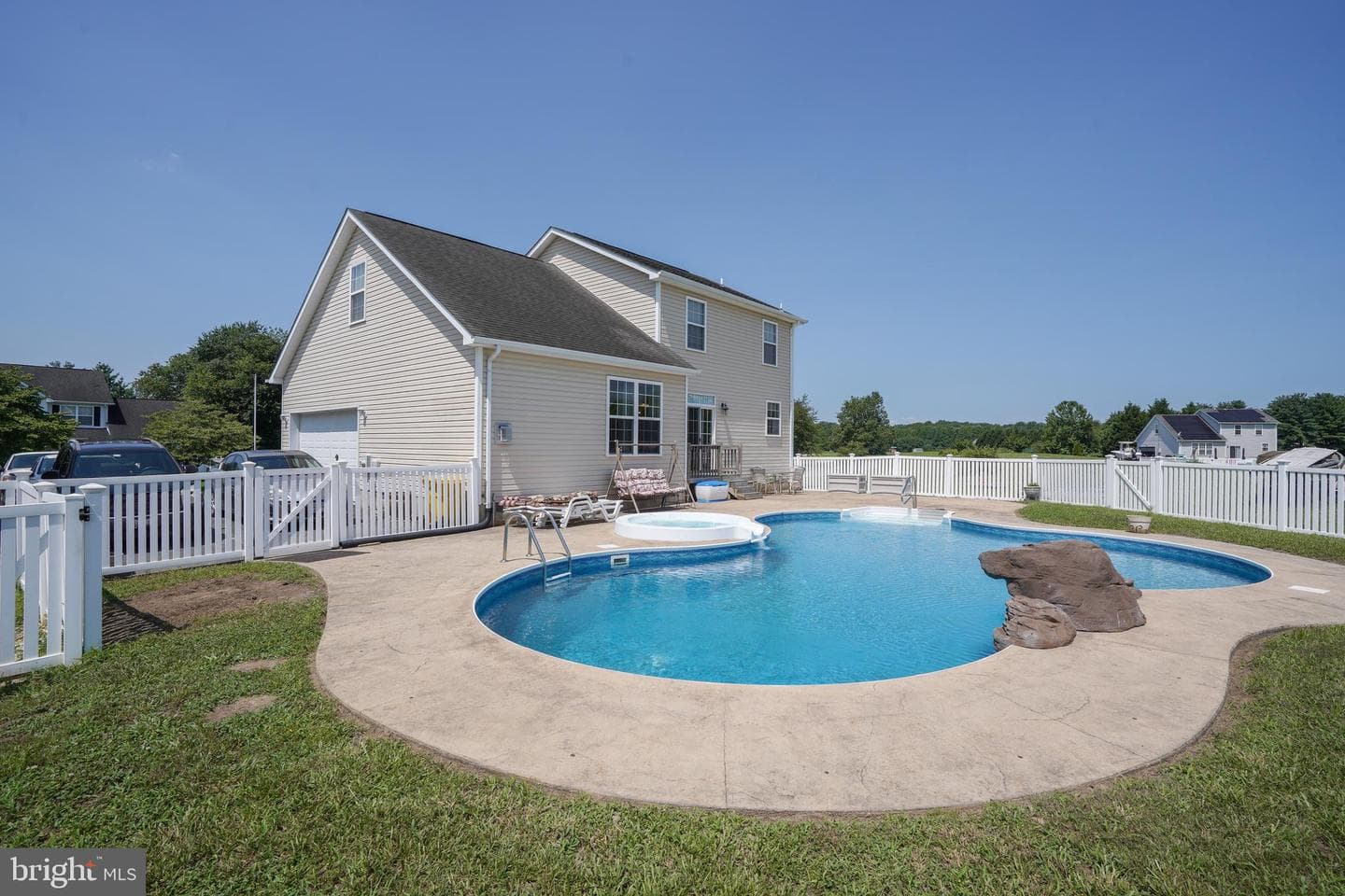 26674 Bentley Place photo 24