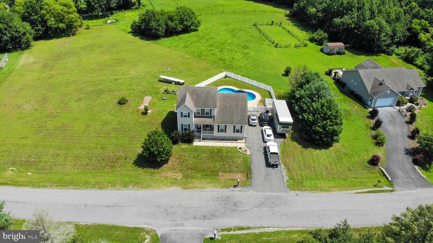 26674 Bentley Place photo 28