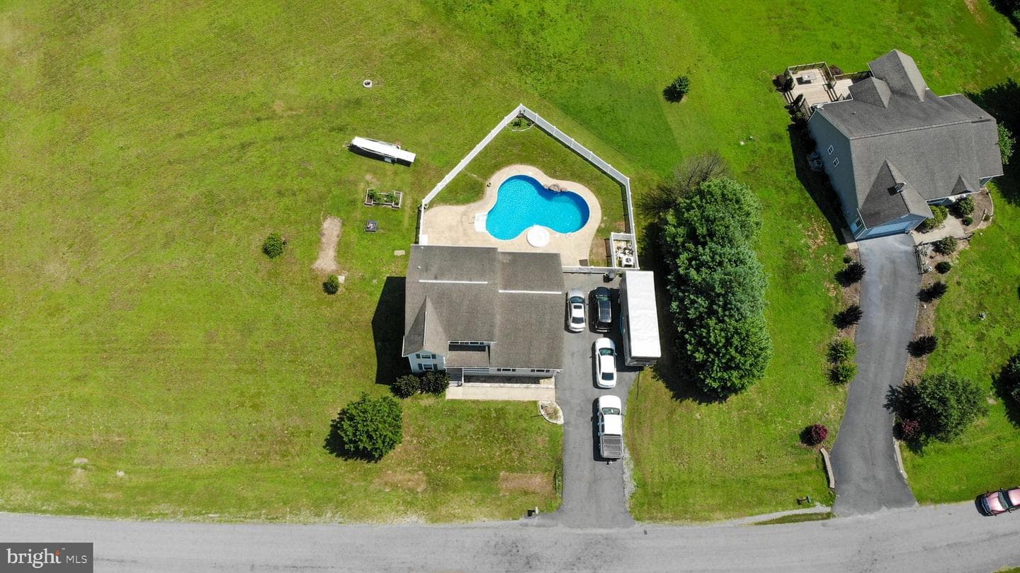 26674 Bentley Place photo 29