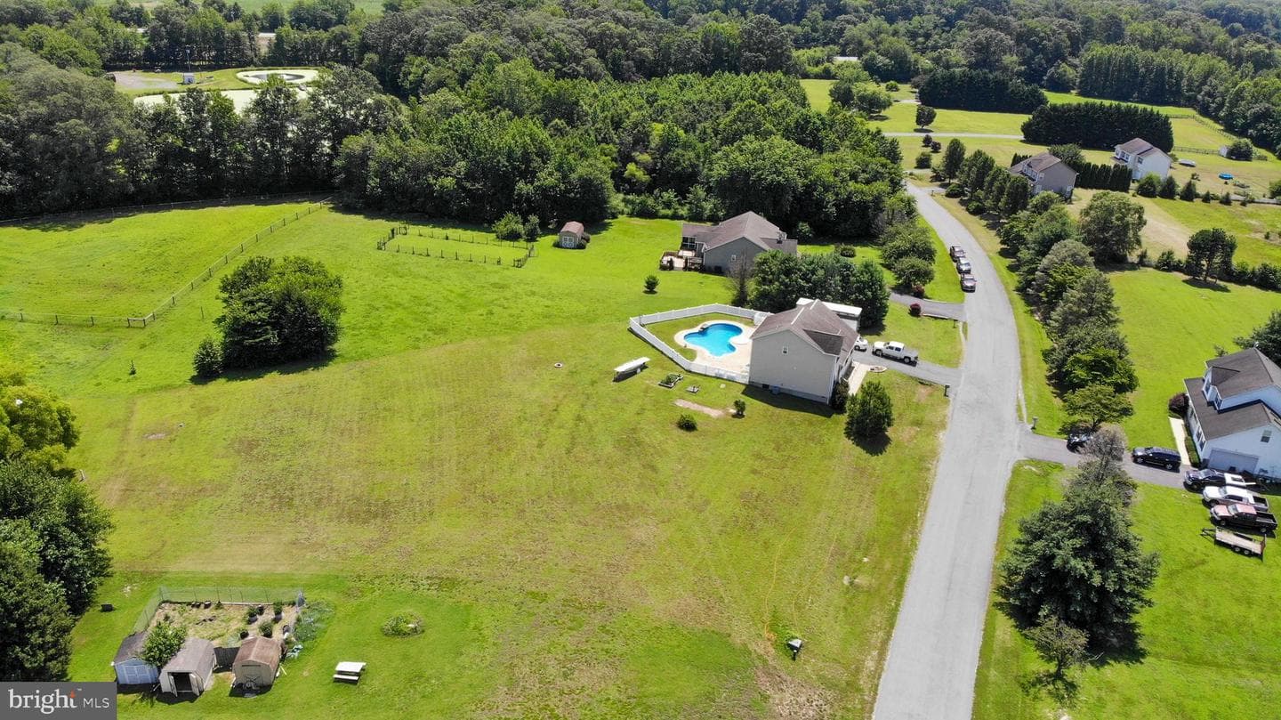 26674 Bentley Place photo 30
