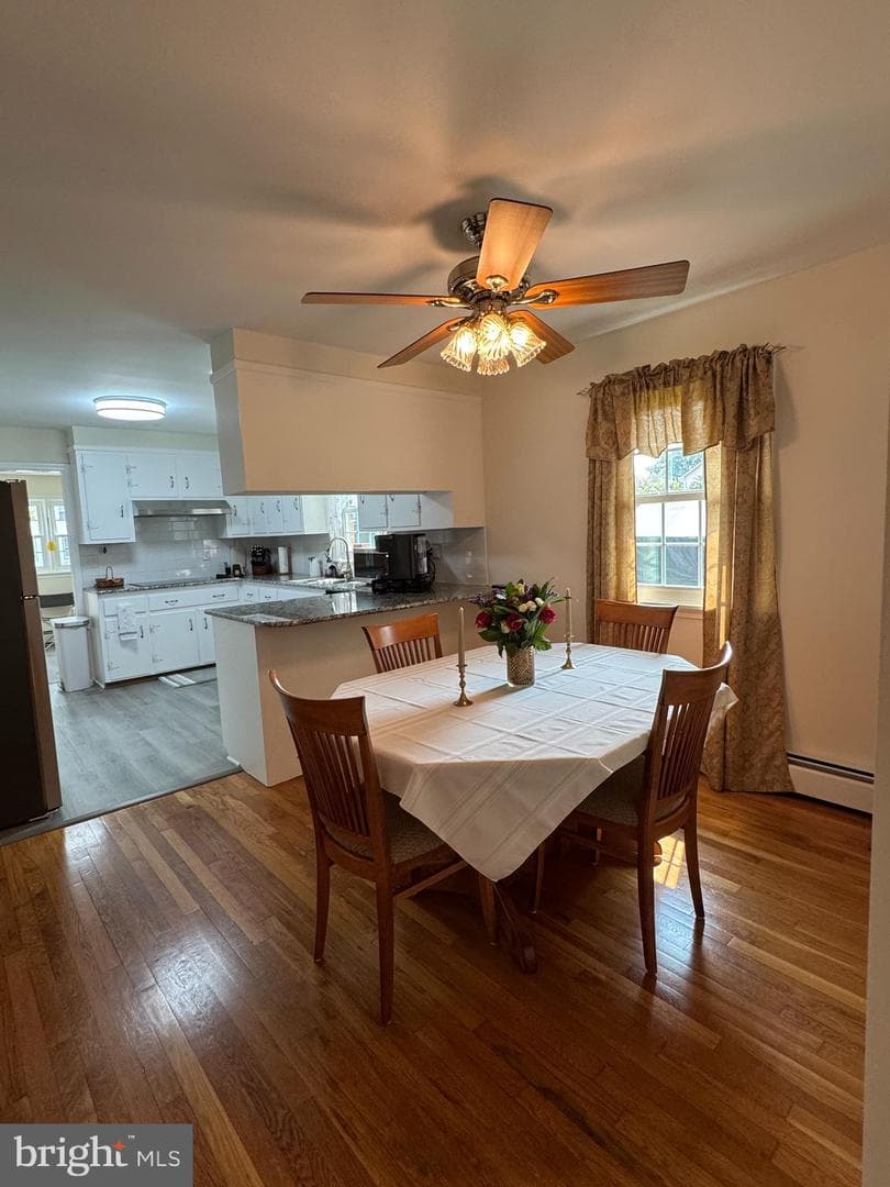 8 W Liberty Street photo 14