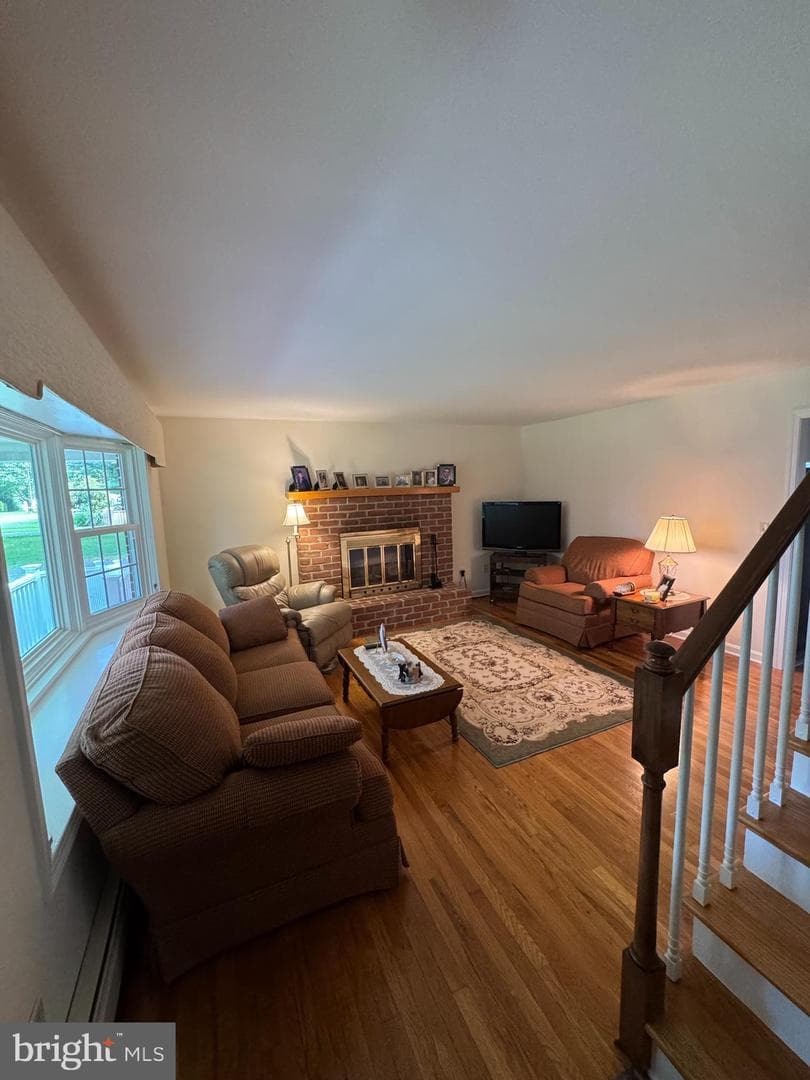 8 W Liberty Street photo 15