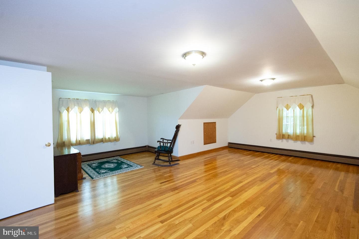 8 W Liberty Street photo 26