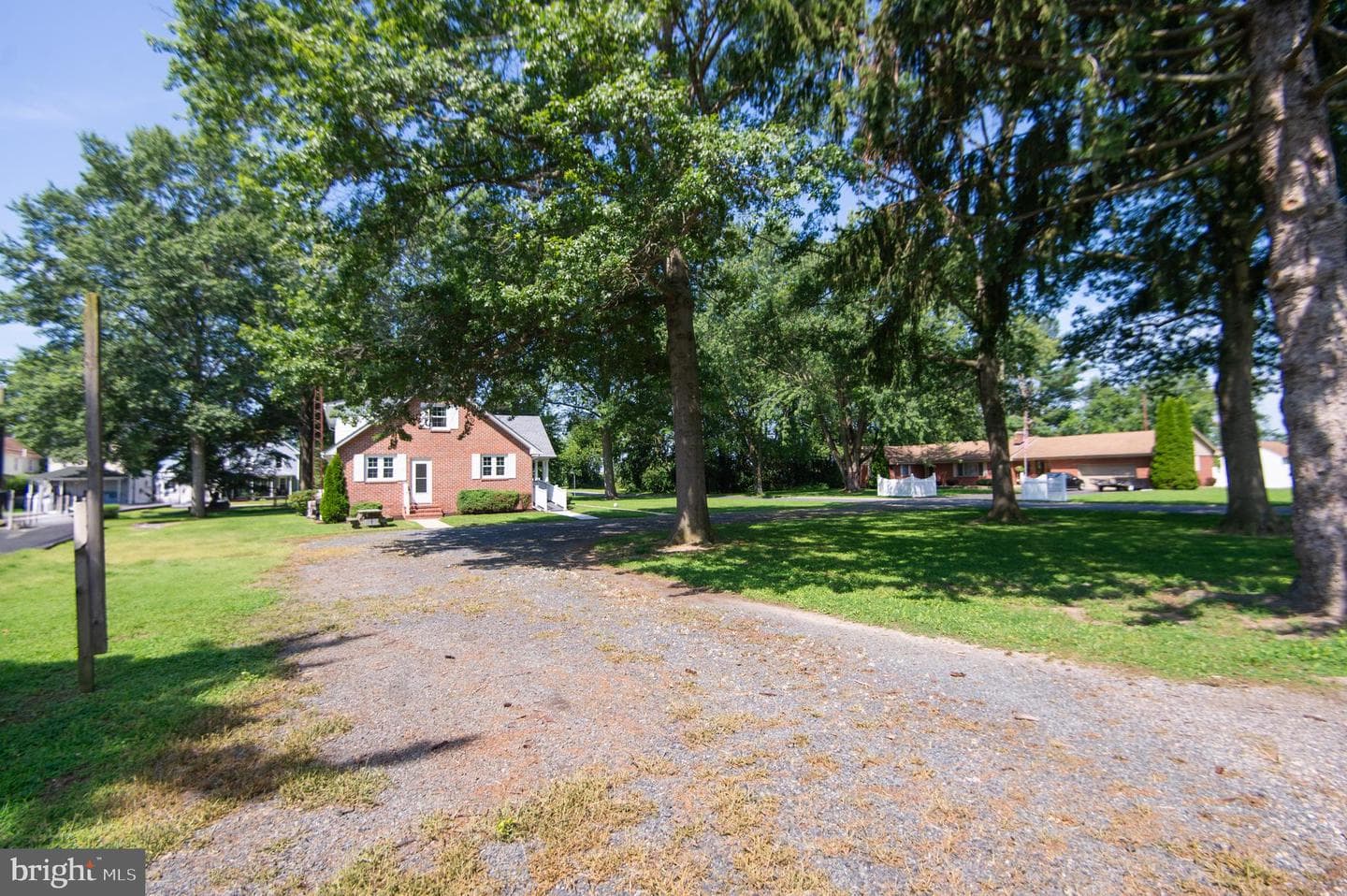 8 W Liberty Street photo 43