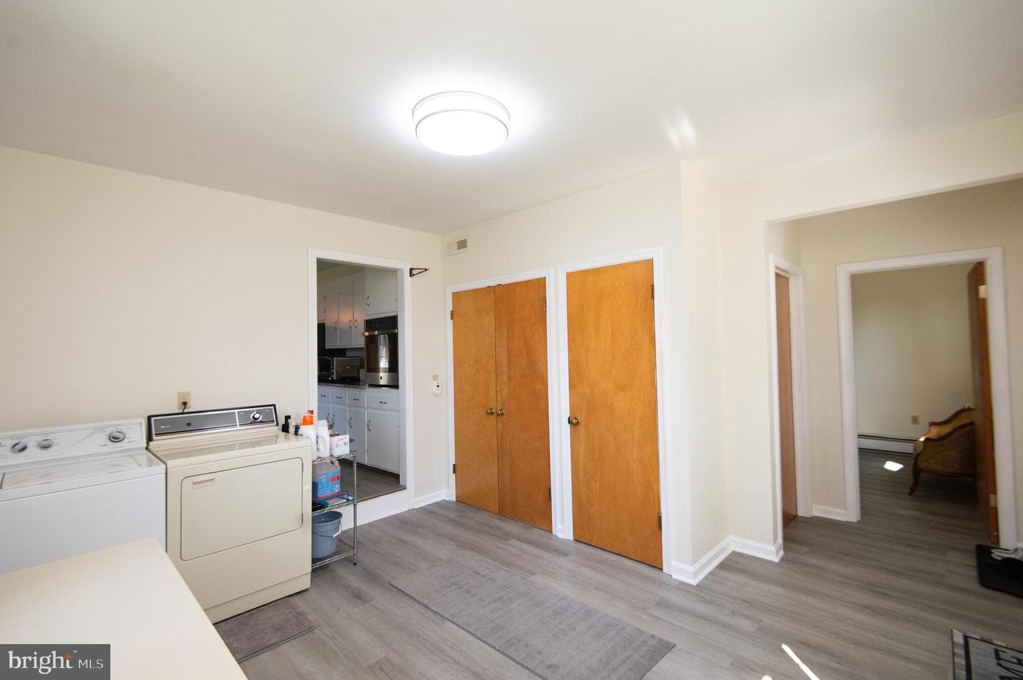 8 W Liberty Street photo 7