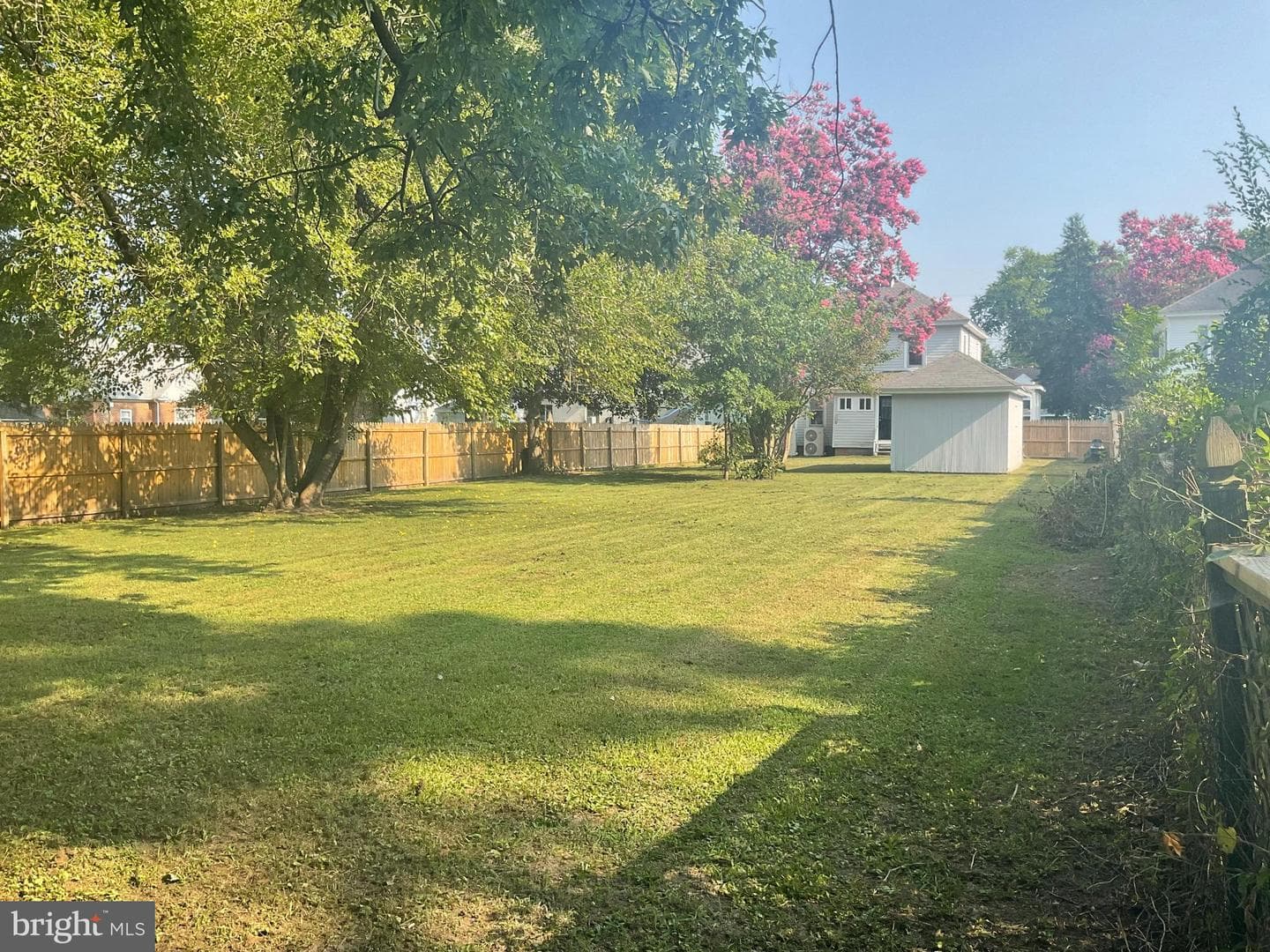317 Central Avenue W photo 23